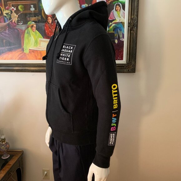 Romero Britto x  Black Jaguar White Tiger Foundation “Karma” Black Zip Closure H - Picture 4 of 12